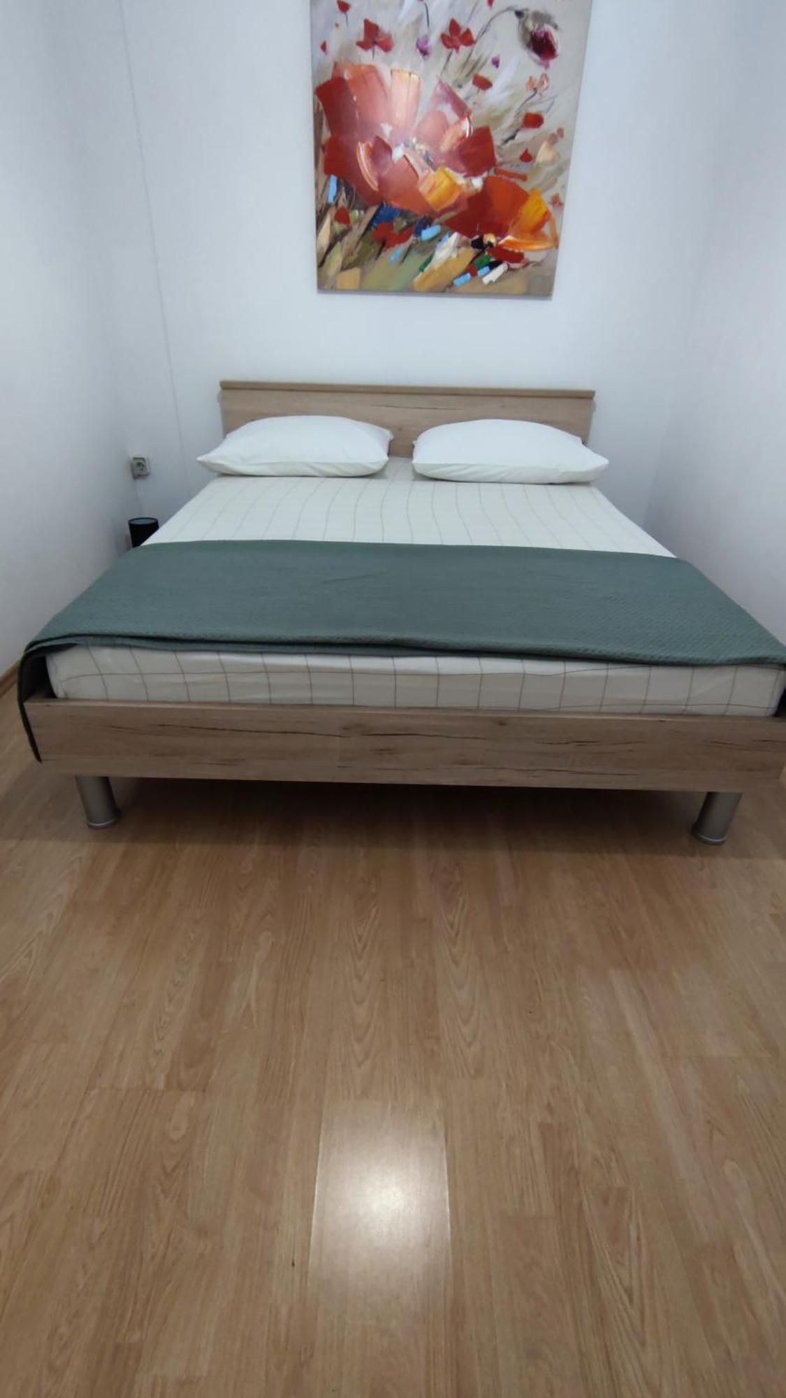 Apartments Kapetanovi Dvori โตรกีร์ ภายนอก รูปภาพ